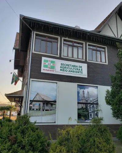 Prefeitura orienta agricultores a manterem pagamentos em dia para garantir acesso aos serviços