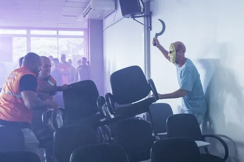 O susto que virou alerta em evento sobre segurança escolar