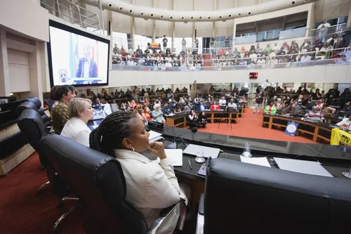 Ministra da Cultura participa de encontro na Alesc