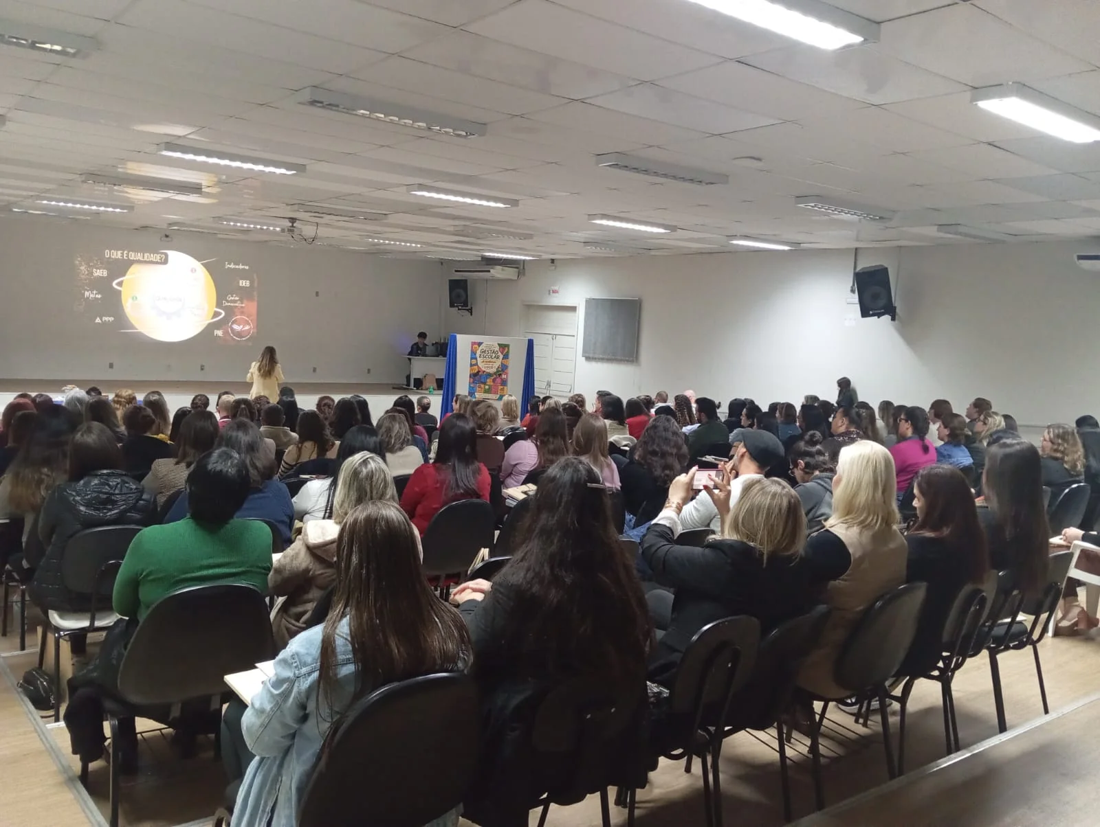 São Bento do Sul inicia formação continuada para diretores e coordenadores da Rede Municipal